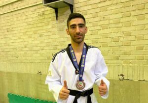 از راه پاراتکواندو، نام روستای گلشن را جهانی میکنم